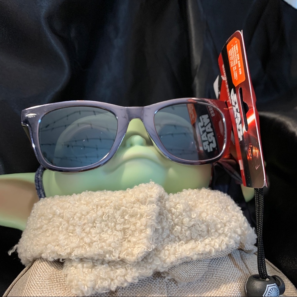 NWT Star Wars Kylo Ren Wayfarer Sunglasses